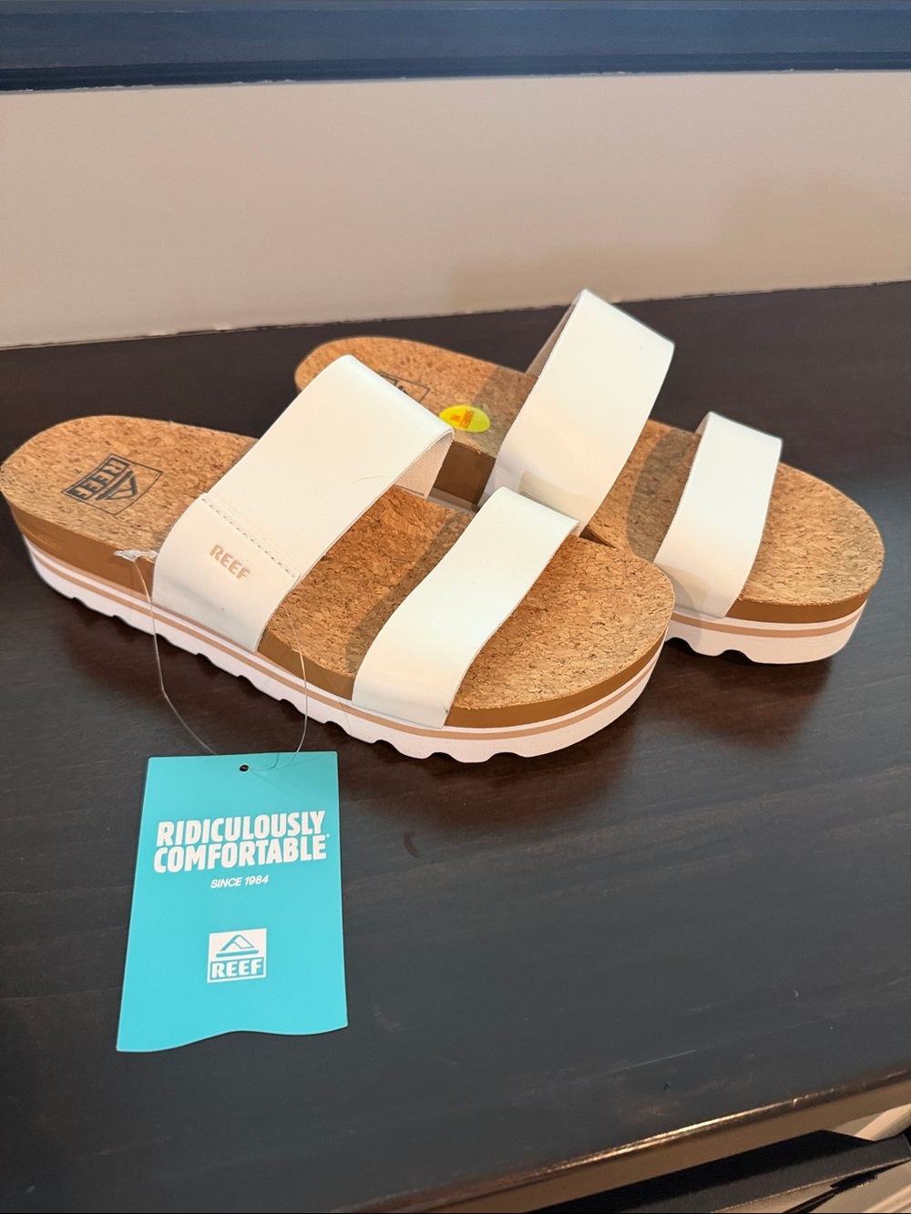 NWT * Reef Women's White Double-Strap Cork Slide Sandals - Size 7